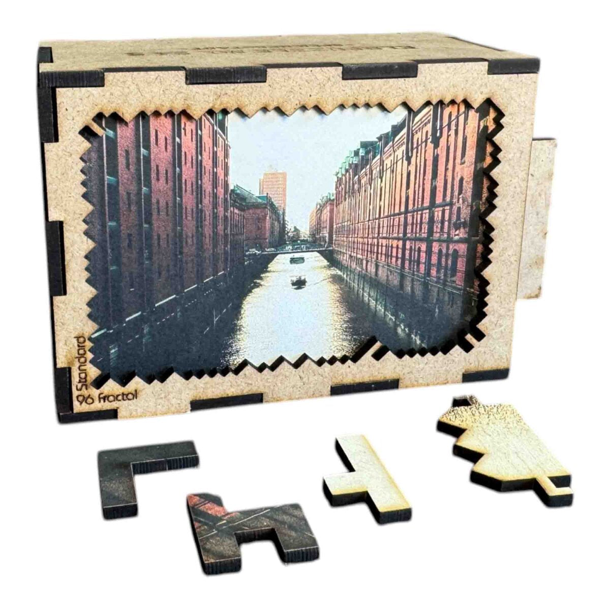 elbPUZZLE No. 24 - Speicherstadt - Fractale Edition Standard - 96 Teile