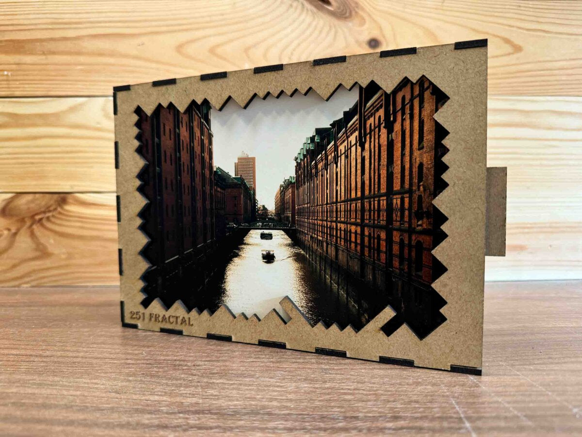 elbPUZZLE No. 24 - Speicherstadt - Fractale Edition 289 Teile L
