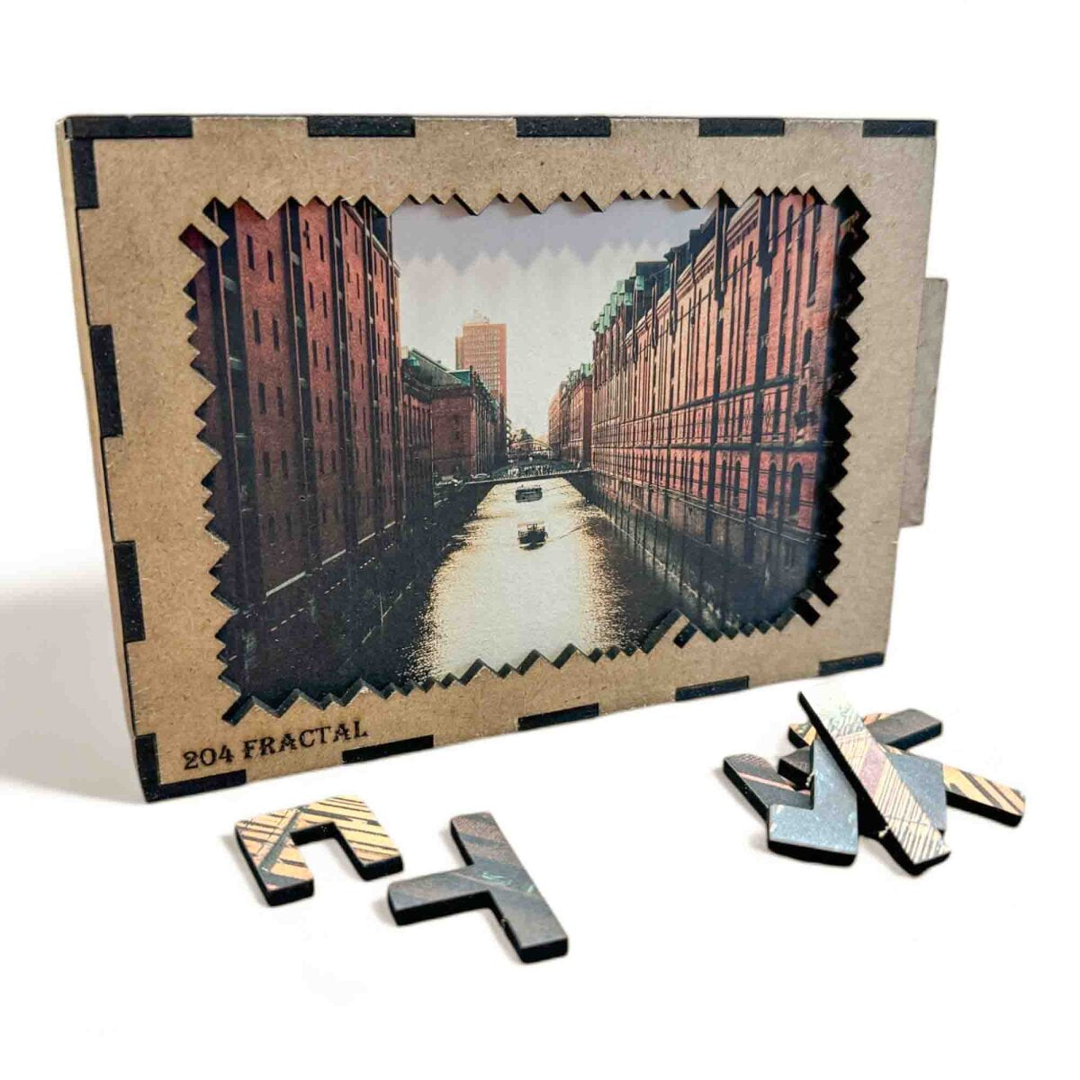 elbPUZZLE No. 24 - Speicherstadt - Fractale Edition 174 Teile M