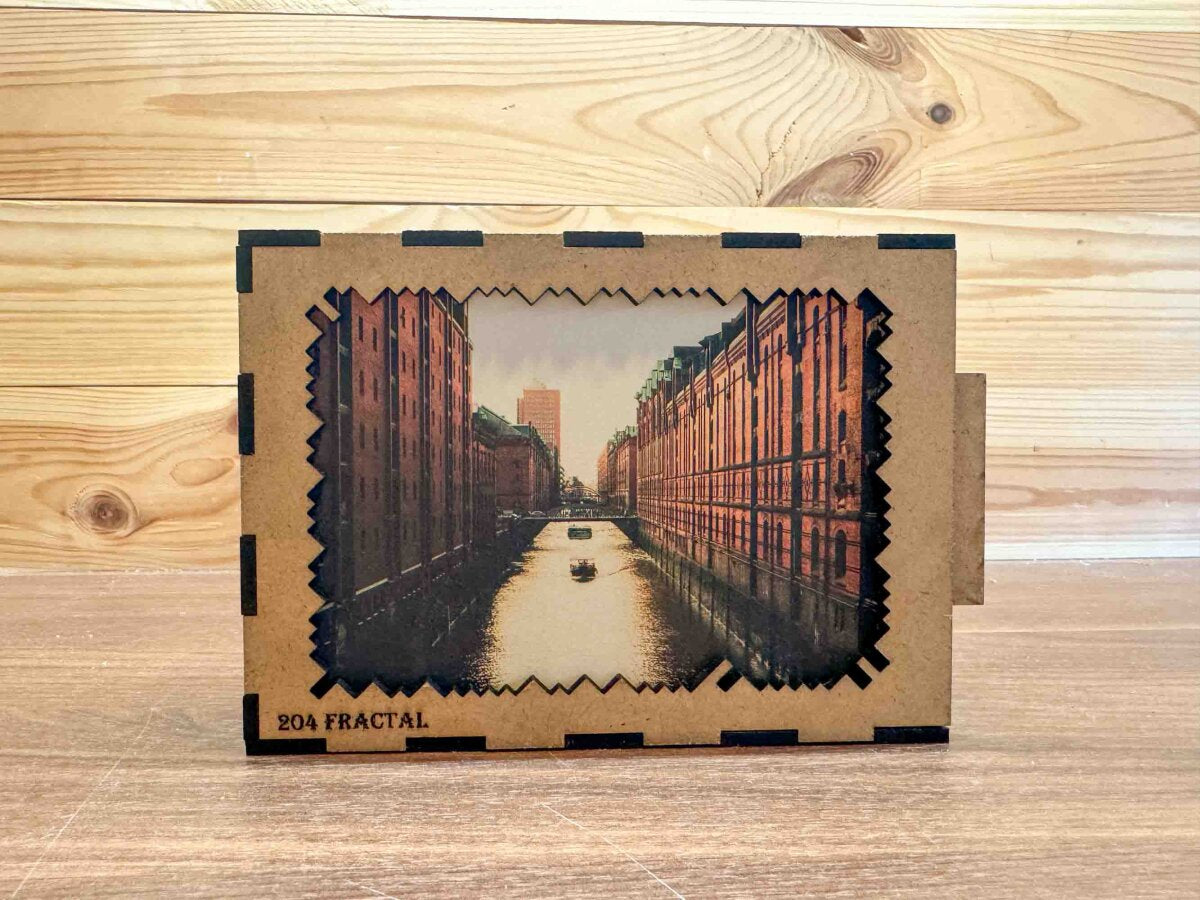 elbPUZZLE No. 24 - Speicherstadt - Fractale Edition 174 Teile M
