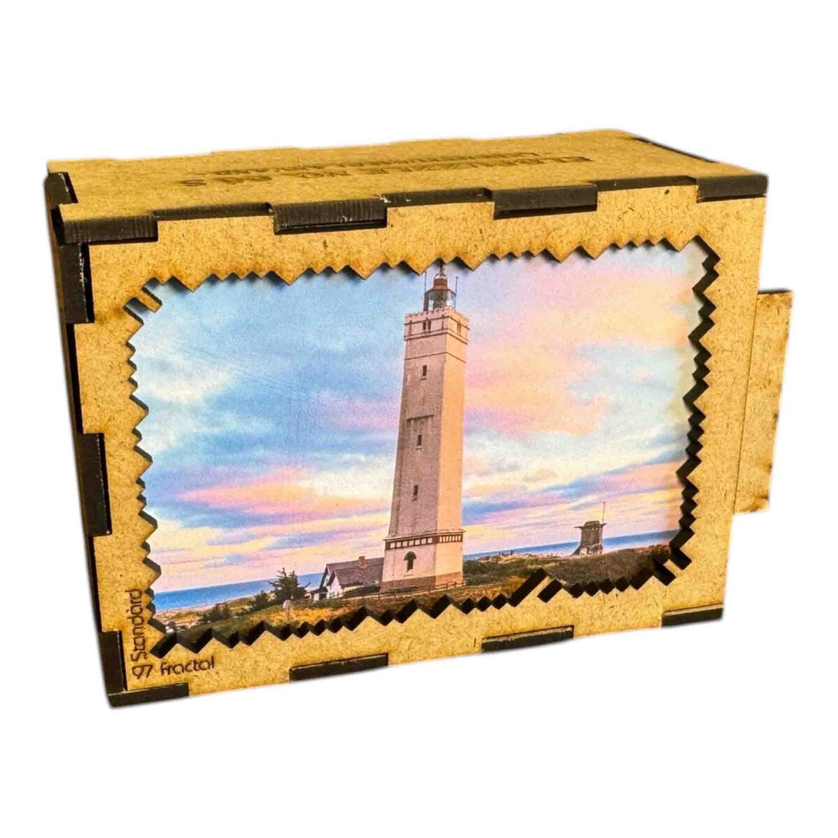 elbPUZZLE No. 68 - Leuchtturm Blavand - Fractale Edition Standard - 97 Teile