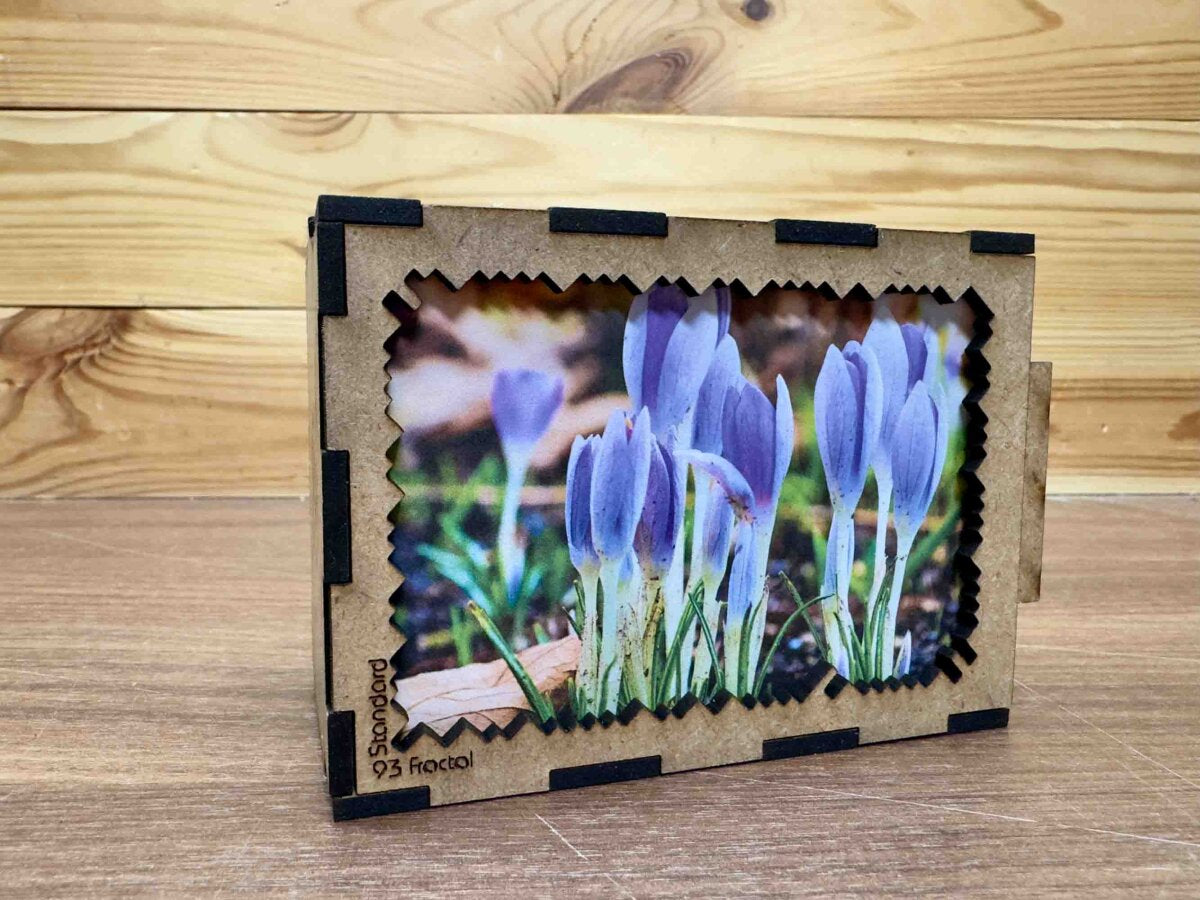 elbPUZZLE No. 56 - Pflanzenwelt: Krokusse - Fractale Edition L (315 Teile)