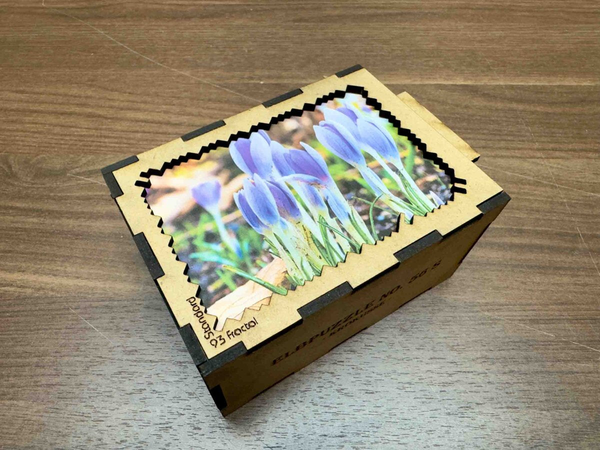 elbPUZZLE No. 56 - Pflanzenwelt: Krokusse - Fractale Edition L (315 Teile)