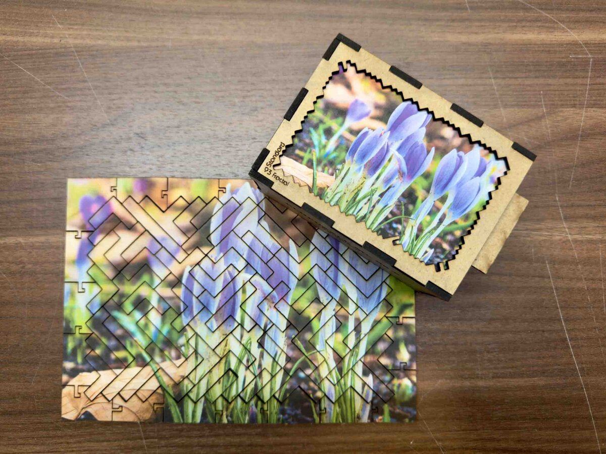 elbPUZZLE No. 56 - Pflanzenwelt: Krokusse - Fractale Edition L (315 Teile)