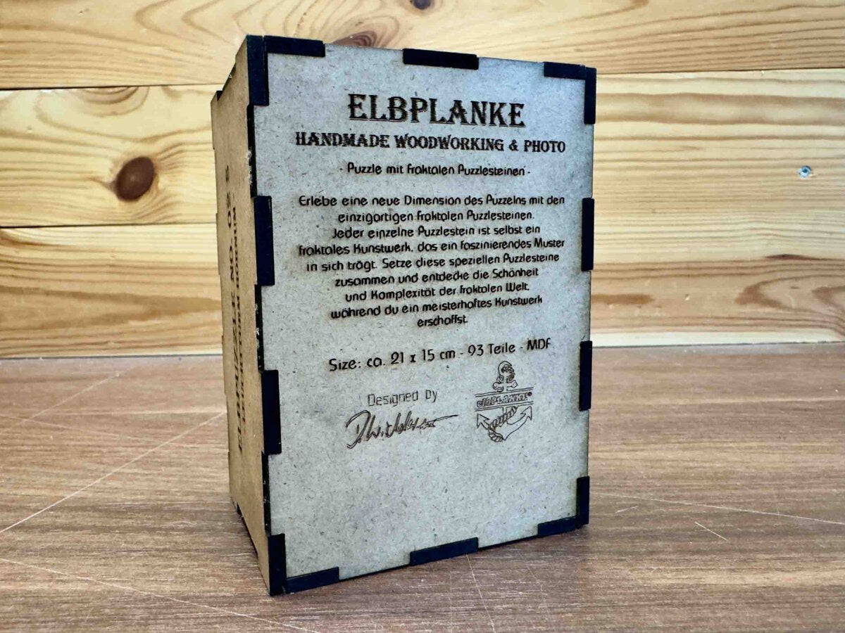 elbPUZZLE No. 02 - Leuchtturm Hörnum - Fractal Edition M (183 Teile)