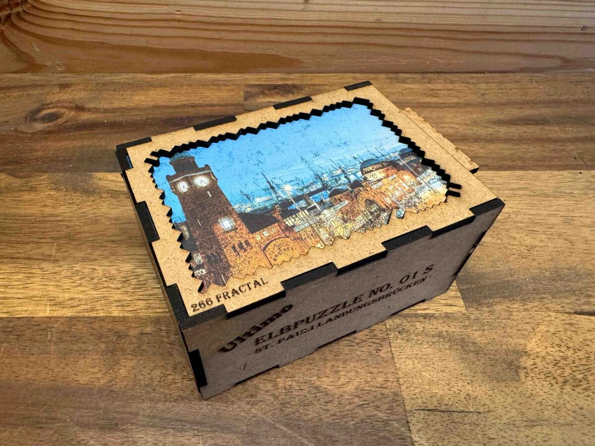 elbPUZZLE No. 01 - St.Pauli Landungsbrücken - Fractale Edition S / Ultimo /15x21 cm / 266 Teile