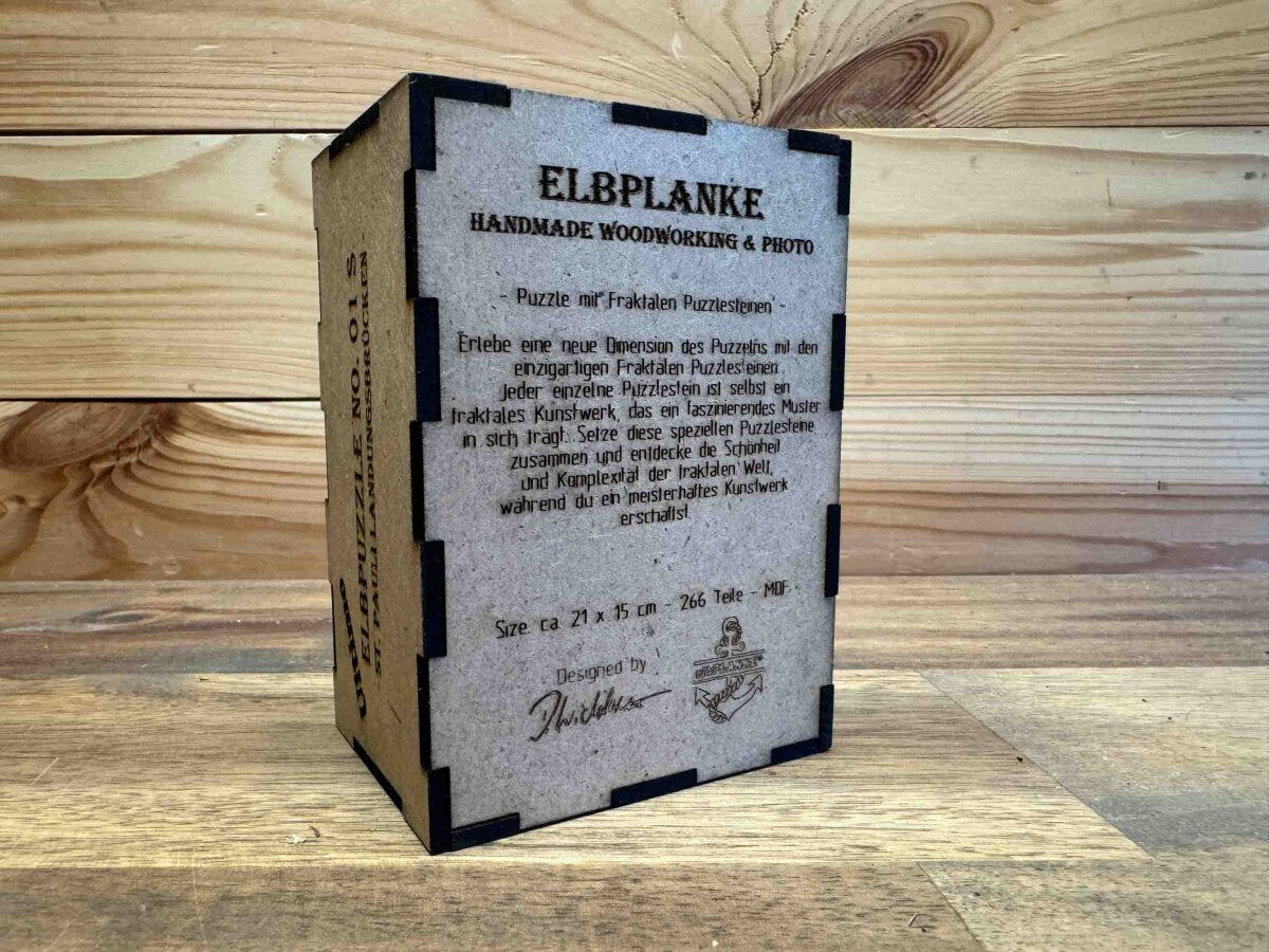 elbPUZZLE No. 01 - St.Pauli Landungsbrücken - Fractale Edition S / Ultimo /15x21 cm / 266 Teile