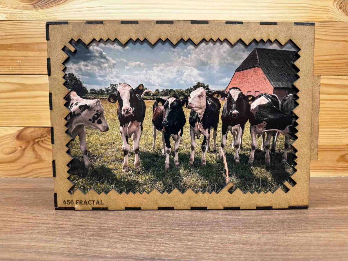 elbPUZZLE No. 30 - Tierwelten: Kühe - Fractale Edition / Standard / 36x49 cm / 461 Teile
