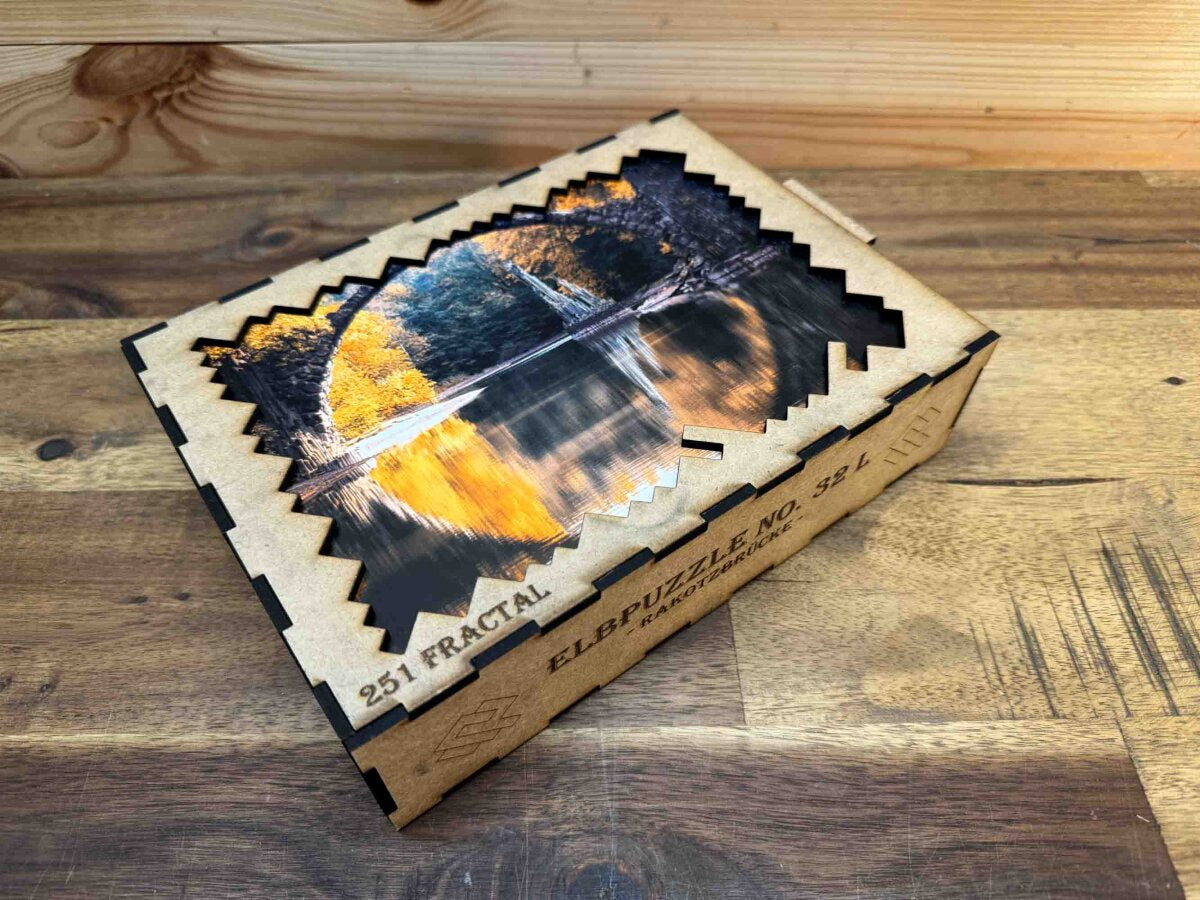elbPUZZLE No. 32 - Rakotzbrücke - Fractale Edition L / Standard / 28x40 cm / 333 Teile