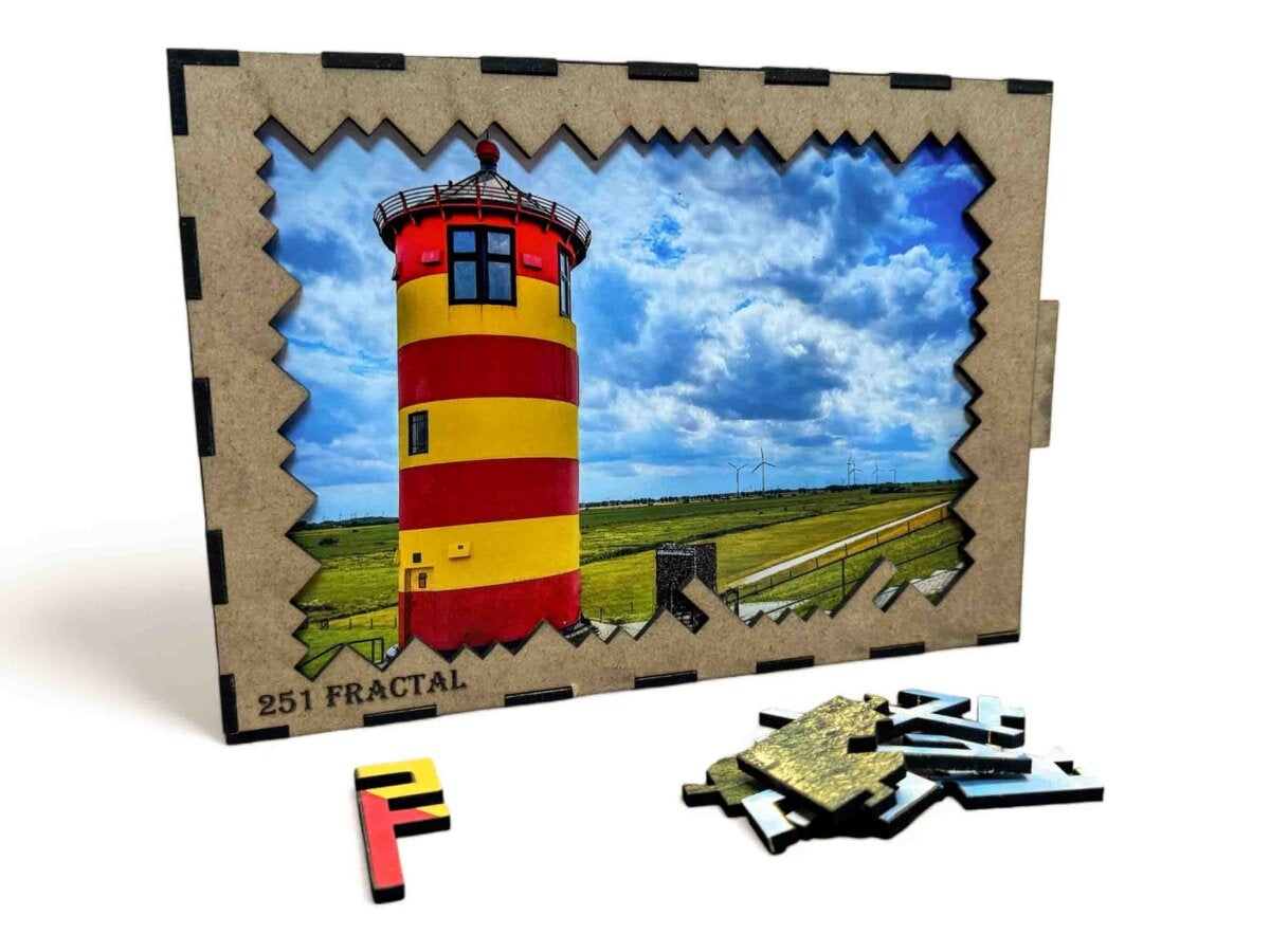 elbPUZZLE No. 36 - Pilsumer Leuchtturm - Fractale Edition 251 Teile L