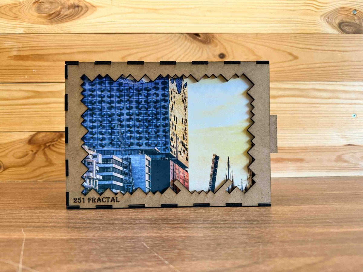 elbPUZZLE No. 44 - Symphonie der Farben - Fractale Edition 289 Teile L